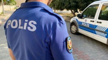 İzmir'de Kadına Şiddet İhbarına Cevap Veren Polise Bı&ccedil;aklı Saldırı