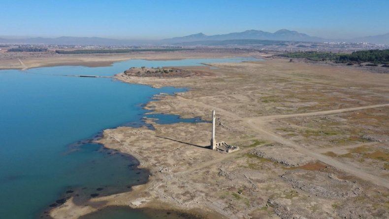 İzmir’de Bayramda Su Sıkıntısı: İZSU’dan Açıklama, Tahtalı Barajı’nda Doluluk Yüzde 14’e Düştü