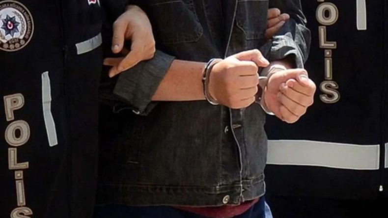 İzmir’de İki Adrese Eş Zamanlı Baskın: 2 Hükümlü Yakalandı