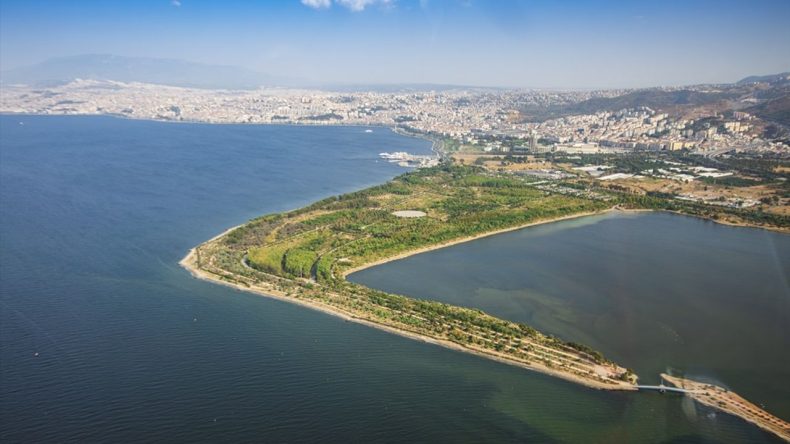 İzmir’de İnciraltı Planları Üzerine Tartışmalar Artıyor: Bilirkişi Raporu Gündemde!