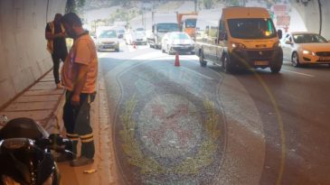 İzmir’de kaza: Bornova istikametinde trafik durma noktasına geldi