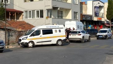 İzmir’de Komşusuna Silahla Saldırı: Karı-Koca Yaralandı