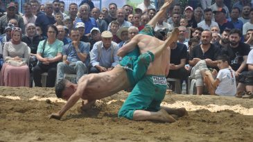 İzmir’de Manidar Etkinlik: Şenliğin Gelirleri DMD Hastası Miniğe Umut Olacak