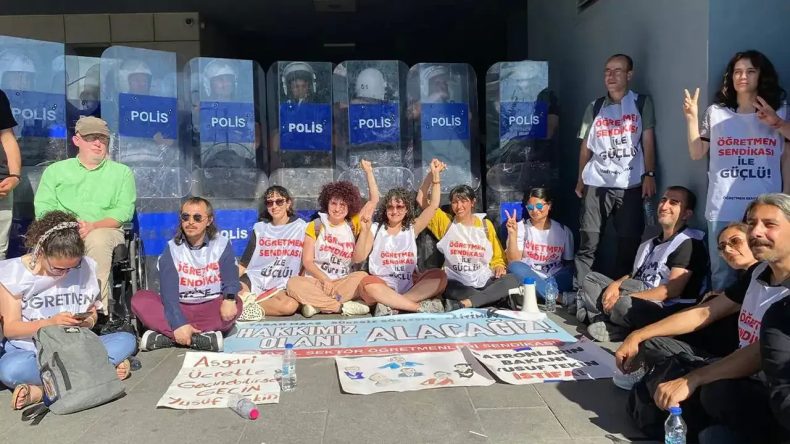 İzmir’de Özel Sektör Öğretmenlerinin Sorunları: Güvencesizlik ve Mobbing