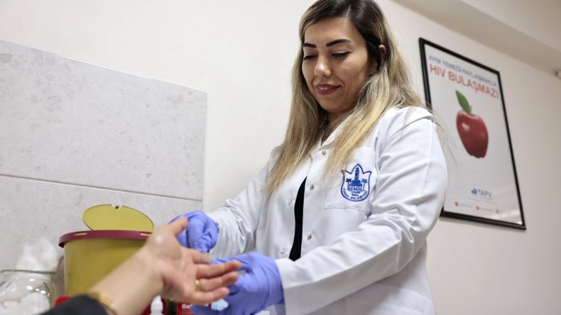 İzmir’de Ücretsiz Sağlık Hizmeti: HIV Riskine Karşı Önlemler Alınıyor
