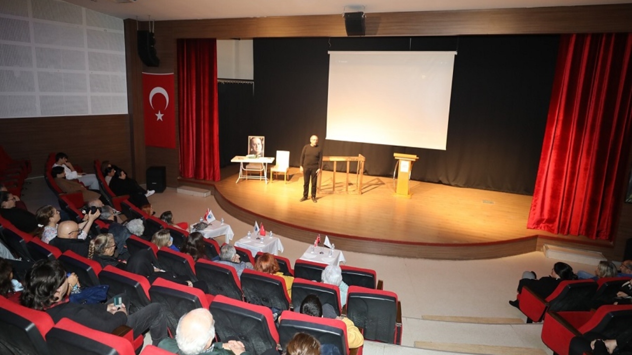 Tiyatro Kursu