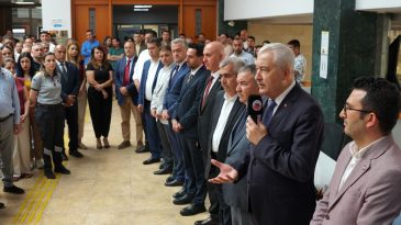 Kemalpaşa’da Bayramlaşma Töreni: Başkan Türkmen, Personelle Buluştu