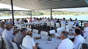 Kemalpaşa&rsquo;da Başkan T&uuml;rkmen Muhtarları Dinledi