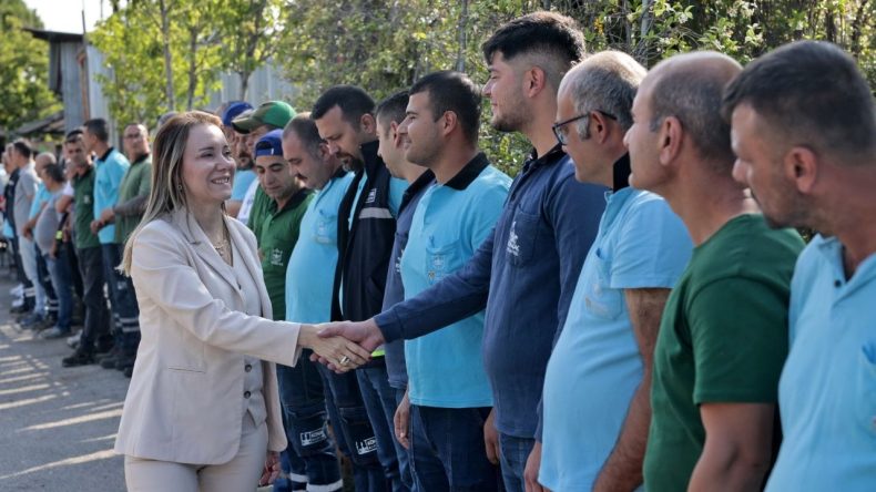Konak’ta Bayram Coşkusu: Başkan Mutlu’dan Personeline Ziyaret