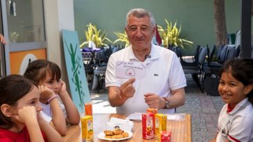 Minik yüreklerden büyük teşekkür: Öğrencilerden Başkan Günay’a ziyaret