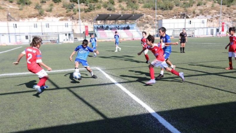 Miniklerin Sahaya Çıkışı: Ferdi Zeyrek U-12 Kupası Başlıyor