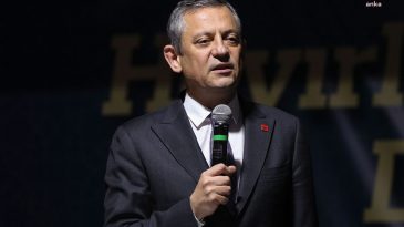 Özgür Özel YKS’ye girecek gençlere seslendi: Yepyeni bir başlangıcın ilk günü olsun