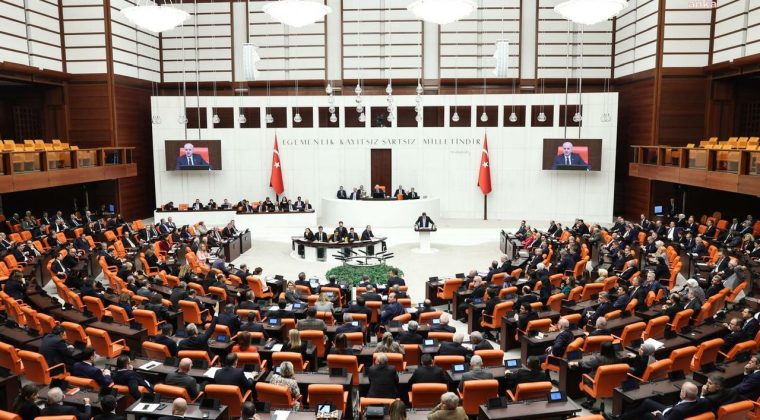 TBMM Genel Kurulu Çalışma Süresini Uzattı