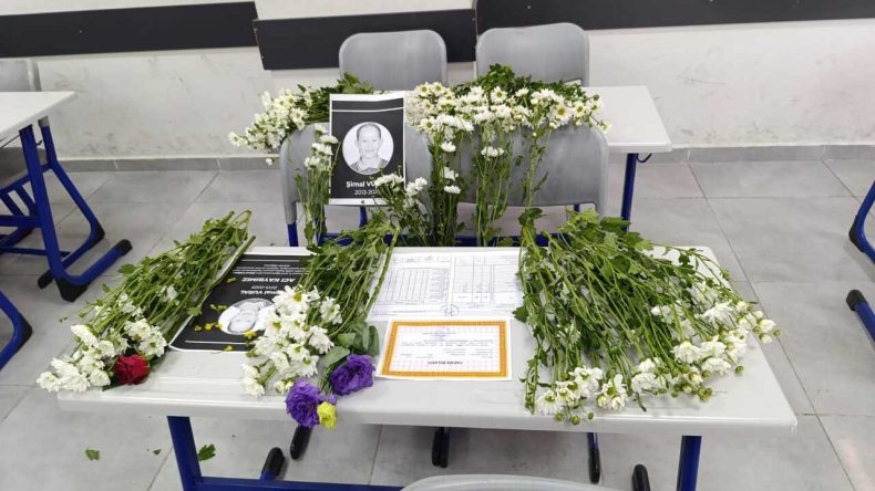 Trafik Kazasında Hayatını Kaybeden Öğrenci için Duygusal Anma Töreni