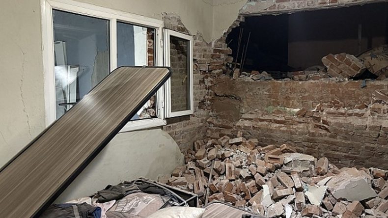 Tünel Çalışması Sırasında Bir Evin Duvarı Yıkıldı: İzmir Büyükşehir’den Açıklama