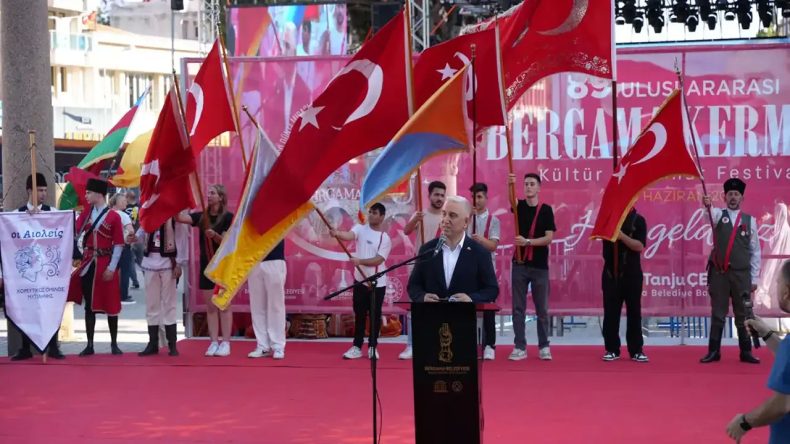 Türkiye'nin İlk Yerel Festivali: 89. Kez Bergama'da Kapılarını Açtı