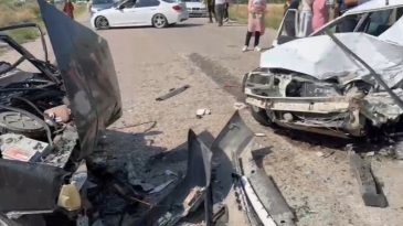 Üç Araç Zincirleme Kazaya Karıştı: 10 Kişi Yaralandı