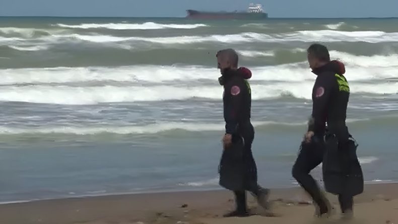 Yasaklara Rağmen Denize Giren İki Genç Kayıp!