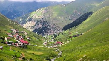 Yayla Yürüyüşü Felakete Dönüştü: 75 Kişi Kayıp!