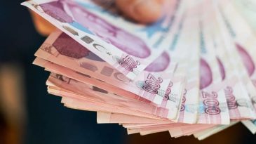 Y&uuml;z Binlerce Kamu İş&ccedil;isinin G&ouml;zleri İkinci Zam Teklifinde: H&uuml;k&uuml;met Ne Zaman A&ccedil;ıklayacak?