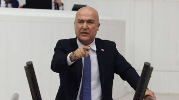 15 Temmuz Krizi: CHP&rsquo;li Bakan&rsquo;dan Sert Tepki!