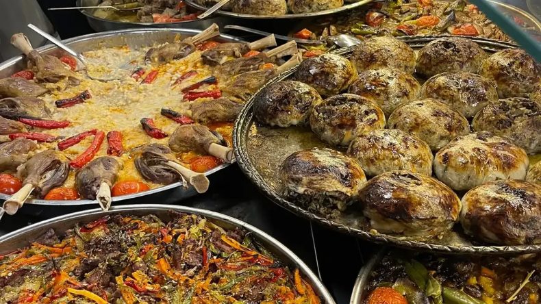 60 Yıllık Miras: İzmir'in Gözde Lokantası Zaim Usta, Vedat Milor'dan Tam Not Aldı