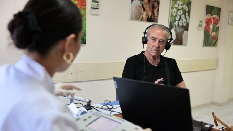 65 Yaş Üstüne Müjde: Konak'ta Ücretsiz Test Hizmeti Başladı