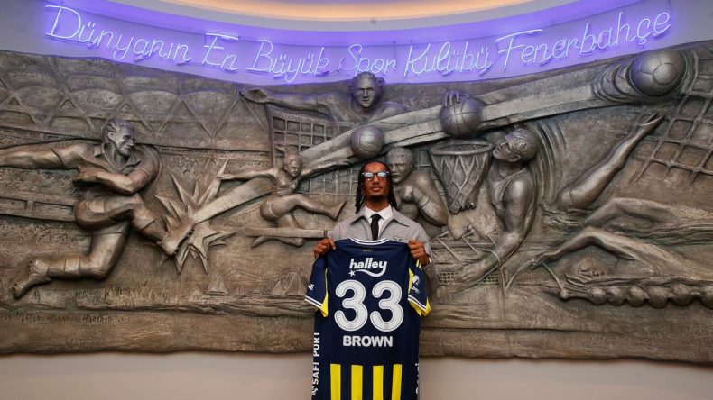 Archie Brown Fenerbahçe’ye Katıldı: Sözleşme İmzalandı