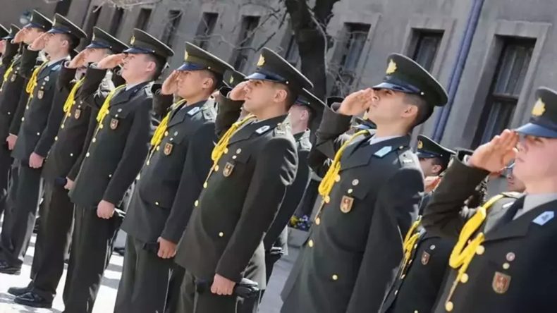 Asker Maaşları Ne Kadar? Astsubay, Uzman Çavuş, Teğmen Maaşı Temmuz 2025