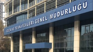 Bakanlık İddiaları Yalanladı: 200 Kişi Değil, 15 H&uuml;k&uuml;ml&uuml; Tahliye Edildi