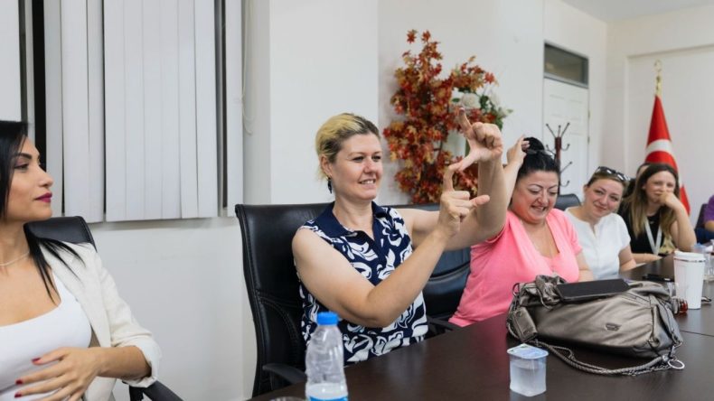 Balçova Belediyesi'nde Engeller Aşılıyor