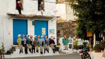 Barbaros Köyü'nde Korkuluklar Hayat Buluyor: Yaratıcı ve Renkli Festival İçin Geri Sayım Başladı
