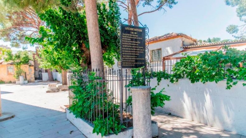 Bergama’nın Yetiştirdiği Büyük Âlim: Kafiyeci Mehmet Muhittin Efendi Kimdir?