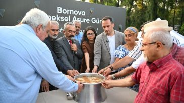 Bornova&rsquo;da Aşure Kazanı Barış İ&ccedil;in Kaynadı