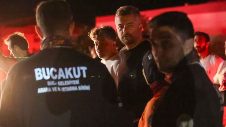 Buca Belediyesi Ekiplerinden Yangın Mücadelesi: Tahliye Süreci Gece Boyunca Sürdü