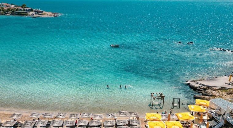 Büyük Akkum Plajı Nerede? Büyük Akkum Plajı'na ESHOT ile Nasıl Gidilir?