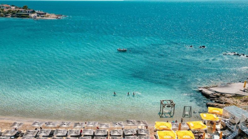 Büyük Akkum Plajı Nerede? Büyük Akkum Plajı'na ESHOT ile Nasıl Gidilir?