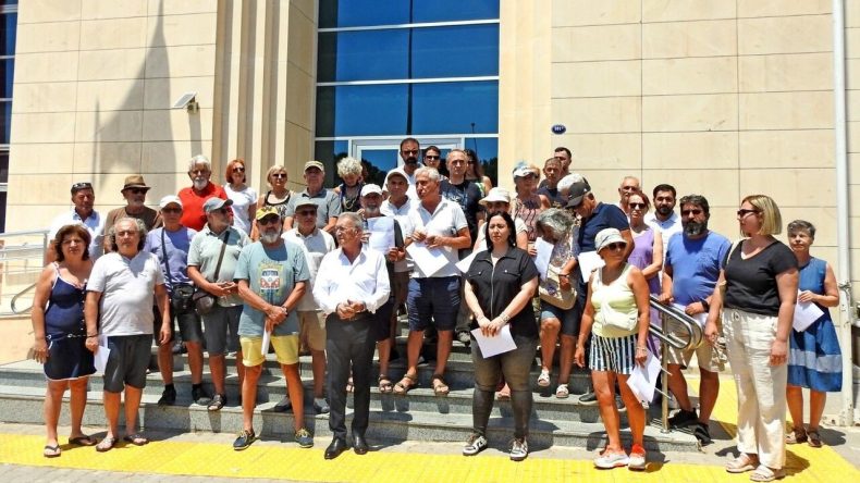 Çeşme yangını için suç duyurusu: Bir kişi bile kalsam, bu mücadeleyi sürdüreceğim