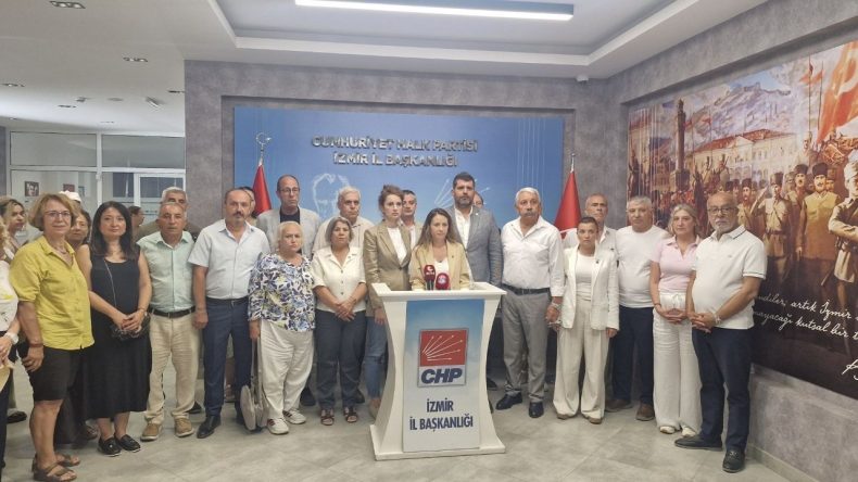 CHP Manisa’dan İzmir’e destek ziyareti: “Hiçbir yol arkadaşımız yalnız değildir”