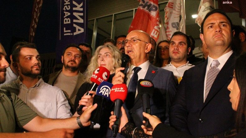 CHP, Sözcü TV'nin Önünde: Düşünce ve Basın Özgürlüğü İçin Bir Araya Geldik