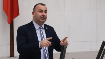 CHP&rsquo;li Arslan&rsquo;dan &ccedil;arpıcı İzmir yangınları tespiti: Faili me&ccedil;hul yazmamalı