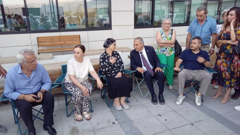 CHP’li Özçağdaş’tan, Çalık’a ziyaret: Yaşam hakkı dilenilecek bir hak değildir!