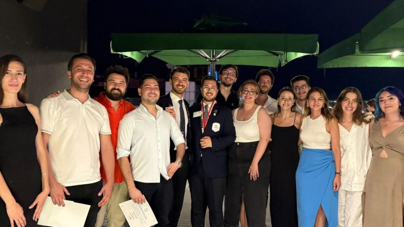Efes Rotaract Kulübü'nde Devir Teslim: İyilik İçin Birleşiyoruz