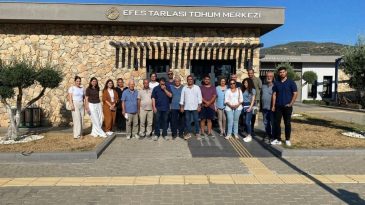 Efes Tarlası&rsquo;nda Şeftali &Uuml;reticilerine &Ouml;zel Eğitim