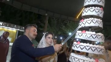 En Mutlu G&uuml;n Kabusa D&ouml;n&uuml;şt&uuml;: D&uuml;ğ&uuml;nde 60 Kişi Zehirlendi