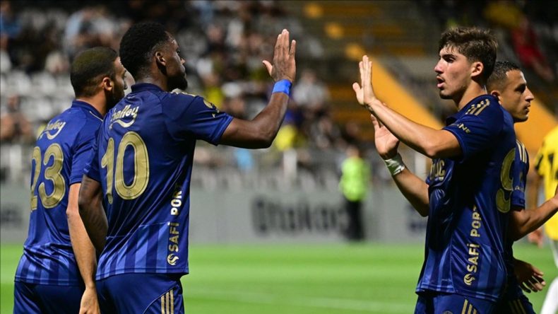 Fenerbahçe Portekiz'de Son Anda Yıkıldı: 3-2