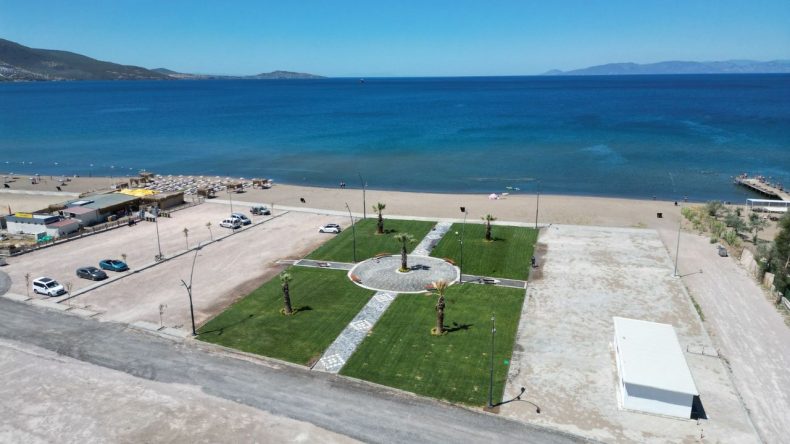 Ferdi Zeyrek'in İsmi Dikili'nin Yeni Parkında Yaşatılacak