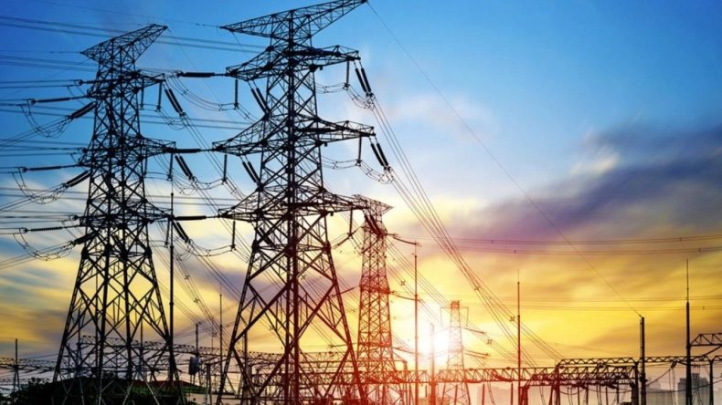 Gediz Elektrik'ten İzmirlilere Uyarı: 14 İlçede Elektrik Kesintisi Yaşanacak!