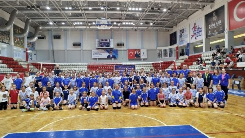 Geleceğin Yetenekli Sporcuları İzmir'de Yetişiyor