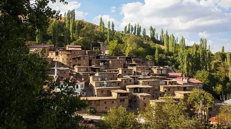 Gören Lübbey sanıyor: Gezginlerin uğrak noktası 300 yıllık köy, adeta tarihi bir hazine gibi keşfedilmeyi bekliyor